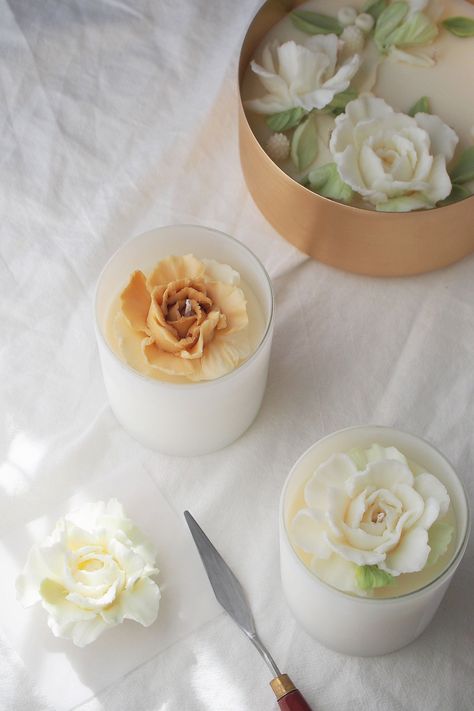 One Flower Sculpture Wax Candle, Gradient Flower Candle, Soy Candle, Handmade Gift, Christmas Gift Idea, Home Decor 10.5 Oz - Etsy Candles With Flowers, Sculpture Making, Sculptural Painting, Gradient Flower, Floral Candles, Candle Sculpture, Flower Candles, Flower Sculpture, Candle Dye