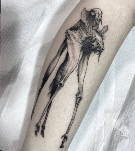 Dark Crystal Tattoo, Horror Tattoo Ideas, Tattoo Dark, Crystal Tattoo, Dark Crystal, Horror Tattoo, Jewelry Tattoo, The Dark Crystal, Fantasy Art Landscapes