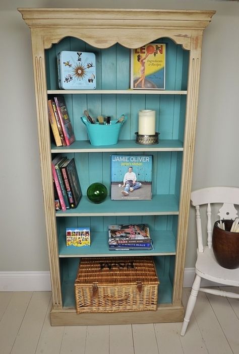 Shabby Chic Bookcase, Metal Bookcase, Shabby Chic Dresser, Bookshelf Design, White Shabby Chic, European Antiques, Bookshelf Decor, Refurbished Furniture, Hand Painted Furniture