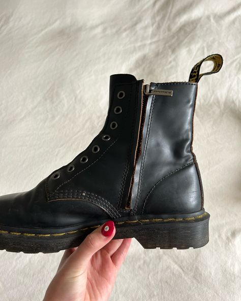 ⭐️ SOLD ⭐️ Zip up laceless Dr. Martens boots Size 7 $75 Comment “I want it” or dm me if you would like to buy these boots 🖤 Dr Martens Boots, Dm Me, Mood Board, I Want, Zip Ups, Size 7, Boots