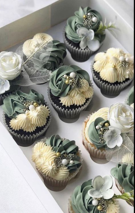 Engagement Party Ideas Sage Green, Green Wedding Cake And Cupcakes, Sage Green Wedding Cupcake Ideas, Green Wedding Cupcakes Ideas, Sage Green Birthday Cupcakes, Natural Wedding Cake Rustic, Sage And Blush Cupcakes, Sage Green And Cream Wedding Decorations, Sage Green Cupcake Ideas