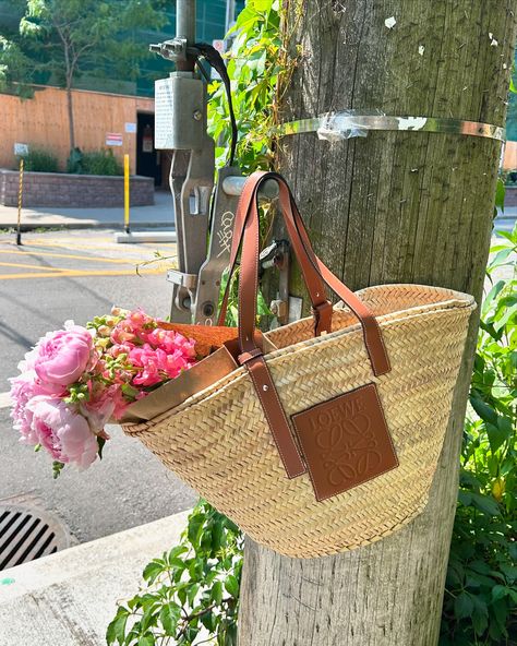 Straw bag outfit