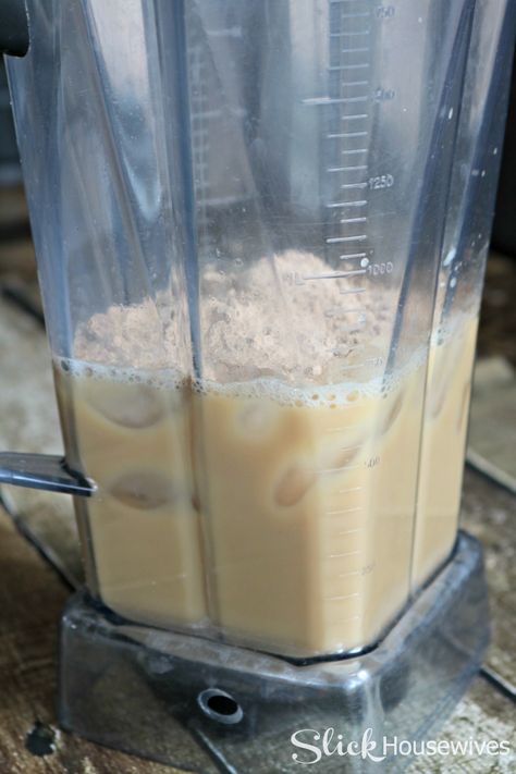 Salted Caramel Mocha Protein Shake Recipe Carmel Protein Shakes Recipes, Caramel Protein Shake Recipes, Fairlife Protein Shake Recipe, Salted Caramel Protein Shake, Protein Milkshake Recipe, Protein Powder Recipes Shakes, Apple Pie Shake, Mocha Protein Shake, Mocha Shake