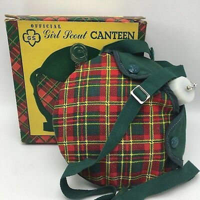 Girl Scouts of America Vintage 1970s Aluminum Canteen Plaid Red Green NEW IN BOX | eBay Rehearsal Aesthetic, School Outside, Girl Scouts Brownies, Brownie Girl Scout, Camp Cabin, Army Wives, Kitchen Item, Vintage Thermos, Cabin Bedroom