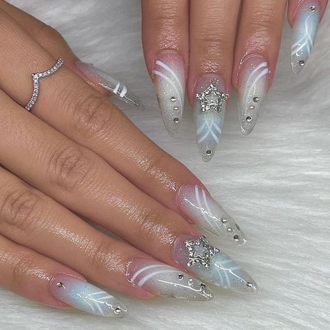 #aestheticnails #nailart #nails #aesthetic #nailartist #nailsart #nailswag #nailsdesign #manicurarusa #nailfashion #floridanailtech #brows #microblading #softgelnails #specialist #lashlifting #musthavenailsbycrystal #lashlift #puertoricannails #celebritynailtech #stcloudfl #florida #kissimmee #fabulousnails #osceolanails #colorsnailart #hunterscreekflorida #kissimmeefl #polygel #newtechnique Winter Y2k Nails, Y2k Winter Nails, Opi Summer 2023, Simple Winter Acrylic Nails, Winter Inspired Nails, Gel Winter Nails, Nessa Nails, Nails Y2k, Airbrush Nails