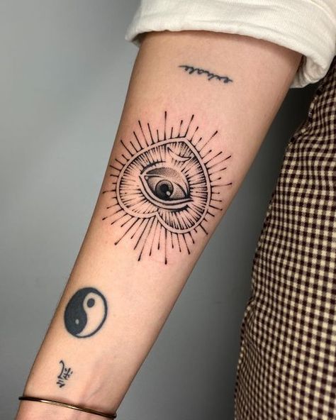 Eye Wrist Tattoo, Evil Eye Linework Tattoo, Heart With An Eye Tattoo, Heart Eye Tattoo, Heart With Eye Tattoo, Sacred Heart Eye Tattoo, Lovers Eye Tattoo, Sacred Heart With Eye Tattoo, Black Eye Tattoo