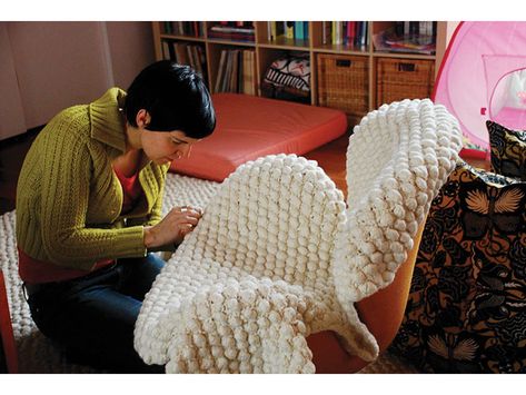 Knitwear for Furniture | American Craft Council Fun Chair, Crochet Furniture, Outside Fall Decor, Midcentury Furniture, Swan Chair, Big Knits, Knitted Cushions, Custom Chair, Knitting Magazine