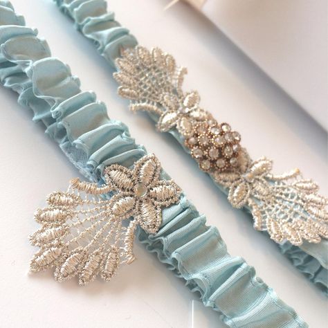 🤩😍💕Happy Sunday!💕😍🤩⠀ ⠀ 💕 Such a pretty shade of duck egg blue!💕⠀ ⠀ 😍This is the Gatsby wedding garter set, with elegant styling and dainty details, I just love this pure silk wedding garter set and it comes beautifully boxed too!😍⠀ ⠀ 😊 Available in porcelain, ivory and duck egg blue. All sizes too, including an XL Plus Size😊⠀ ⠀ https://www.silkgarters.co.uk/new-gatsby-wedding-garter-set-pure-silk-something-blue⠀ Just contact me if you have any questions⠀ Catherine⠀ xx⠀ ⠀ #weddingshow Scottish Wedding Traditions, Personalized Wedding Garter, Wedding Garter Blue, Nottingham Lace, Tone Art, Blue Garter, Wedding Dresses Uk, Wedding Garter Set, Gatsby Wedding