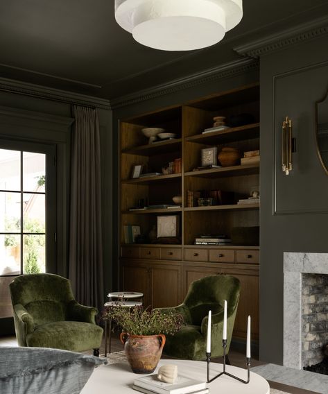 Studio Mcgee Library Room, Eclectic Dark Living Room, Downton Abbey Interiors, Lindsey Black Interiors, Moody Study Interior Design, Studio Mcgee Color Palette, Modern English Interior, English Interior Design, Craftsman Living Room