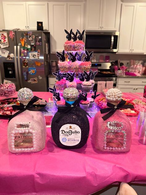 18th Birthday Decorations Hotel, 19th Party Themes, 23rd Party Themes, 19th Birthday Themes For Her, Play Boy Party Decoration, 21st Bday Theme Ideas, 20th Birthday Party Themes Ideas, Pink Birthday Party Setup, 22nd Birthday Decorations Party Ideas