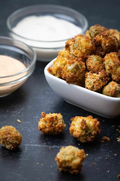 Air Fryer Fried Olives - Fork To Spoon Air Fryer Olive, Fried Olives Air Fryer, Fried Olives With Garlic Aioli, Deep Fried Olives Recipe, Deep Fried Olives, Vegan Fried Pickles Air Fryer, Air Fryer Tips, Buttermilk Chicken Tenders, Fried Olives