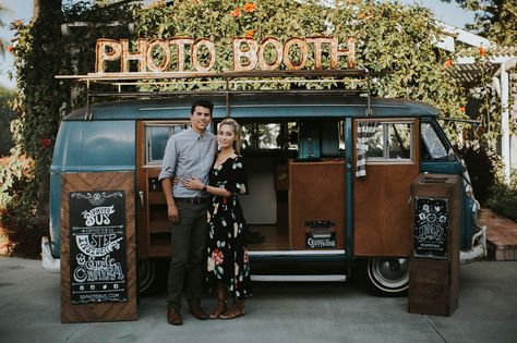 vw bus Mobile Photo Booth, Horse Box Conversion, Photo Booth Business, Bohemian Pictures, Bohemian Diy, Reception Signage, Bus Ideas, What Could Have Been, Photo Booth Ideas