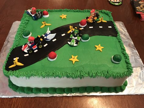 Super Mario Kart Birthday Cake, Mario Nintendo Cake, Super Mario Sheet Cake Ideas, Mario Race Track Cake, Mario Sheet Cake Ideas, Mario Birthday Party Cake Easy, Diy Mario Cake Easy, Mario Kart Birthday Party Cake, Mario Kart Cake Ideas