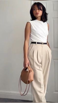 Look Working Girl, Capsule Wardrobe Casual, Classic Style Outfits, Fashion Nova Outfits, Stylish Work Attire, Office Outfits Women, Event Outfit, Looks Street Style, Stylish Work Outfits