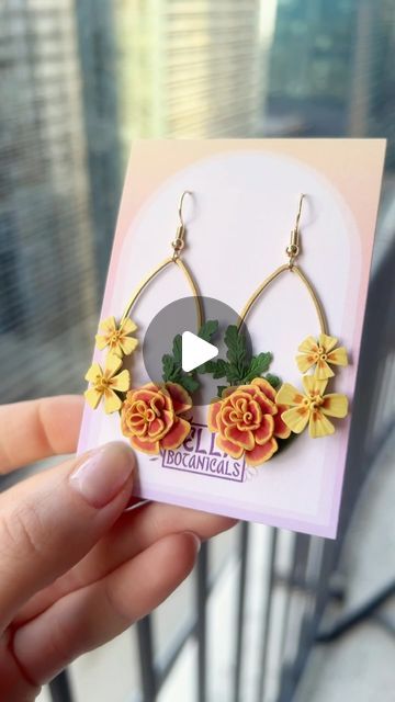 First Earrings, Fimo Diy, Earrings Fimo, Resin Artist, Homemade Clay, Clay Canes, Polymer Clay Diy, Polymer Clay Resin, Floral Shop