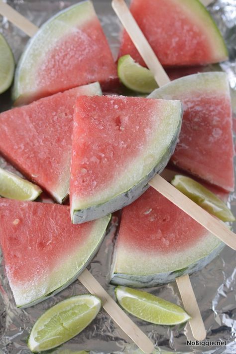 Frozen Watermelon Popsicles |  NoBiggie.net Dairy Free Desserts, National Watermelon Day, Watermelon Popsicles, Real Food Snacks, Watermelon Day, Food Holidays, Frozen Watermelon, Gluten Free Desserts Recipes, Watermelon Recipes