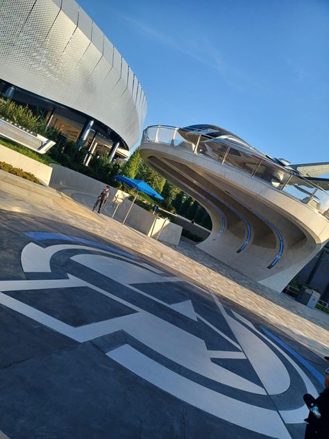 Marvel avengers Campus Disneyland paris soft opening Disneyland Paris Marvel, Disney Shots, Avengers Campus Disneyland, Marvel Disneyland, Disneyland Marvel, Disney Studios Paris, Campus Aesthetic, Shifting Visuals, Avengers Universe