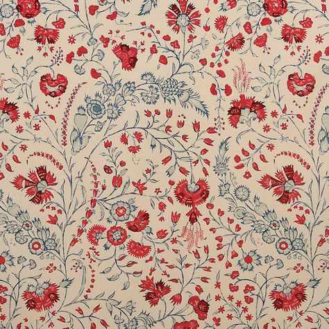 Dianthus Chintz in Imari Linen #Soane #DianthusChintz #ImariLinen Hannah Wallpaper, Modern Chintz, Soane Britain, Chintz Fabric, Spider Art, Hand Printed Fabric, Creation Couture, Spare Bedroom, Antique Textiles