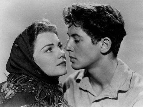 Farley Granger, Anne Baxter, Old Fashioned Love, Old Hollywood Stars, Body Reference, Pose Reference Photo, Classic Movies, North Star, Photo Reference