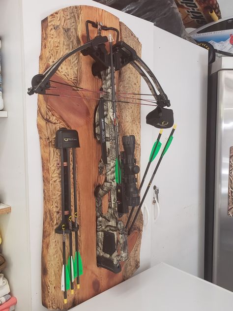 Cross Bow Rack, Diy Crossbow Rack, Crossbow Storage Ideas, Diy Bow Holder Archery, Crossbow Holder, Turkey Hunting Decor, Hunting Room Design, Hunting Room Decor, Hunting Storage