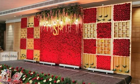 Seemantham Stage Decoration, Leaf Decor Wedding, Naming Ceremony Decoration, Indian Wedding Decorations Receptions, Wedding Tent Decorations, Small Wedding Decor, Engagement Stage Decoration, Reception Stage Decor, Simple Stage Decorations