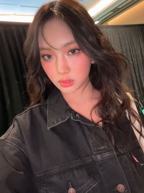 Hyein Selca, Newjeans Selca, Hyein New Jeans, Lee Hyein, Hyein Newjeans, K Pop Music, Hair