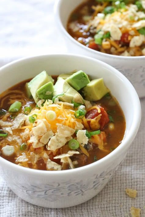 Break out your soup pot, you'll want to make a batch of this delicious, hearty meatless chili today! Packed with vegetables, pumpkin puree, beans and tons of flavor, then served with cheese, tortillas, avocado and all the yummy toppings. Vegetarian Pumpkin Chili, Cheese Tortillas, 2023 Meals, Meatless Chili, Pumpkin Chili Recipe, Pumpkin Snack, Lenten Recipes, Pumpkin Chili, Ww Freestyle