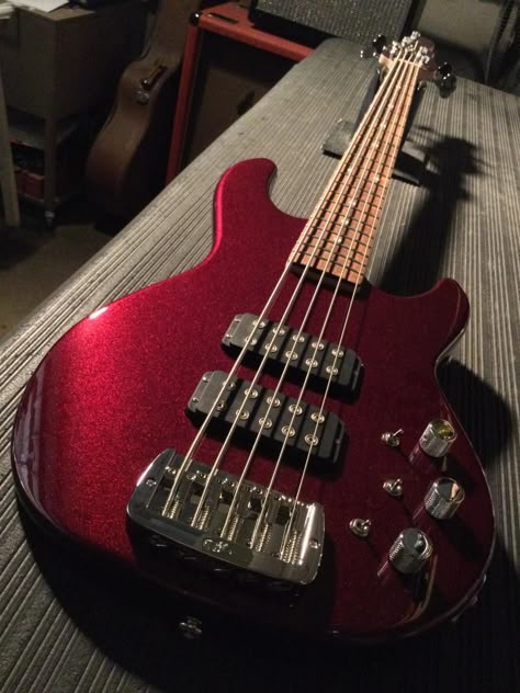 Dark Red Bass Guitar, Red Bass Guitar, Bass Guitar Red, Red Guitar, Pretty Guitars, Electric Guitar Design, Guitar Obsession, All About That Bass, Cool Electric Guitars