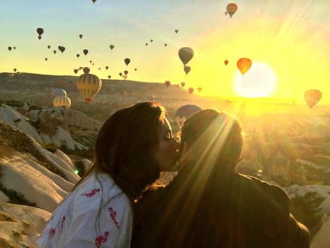 Couples Travel Photography, Travel Picture Ideas, Turkey Photos, Classy Couple, Art Sea, The Love Club, Turkey Travel, Hot Air Balloons