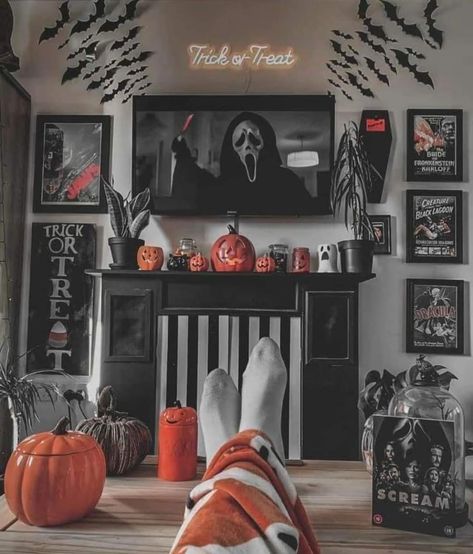 Halloween Graphics, Seasons Of The Year, Halloween Season, Halloween House, Lounge, Halloween