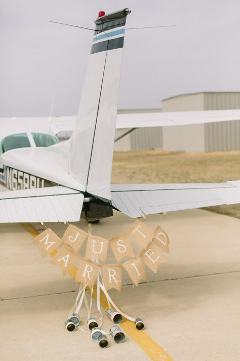 Pilot Theme Wedding, Airport Wedding Theme, Pilot Wedding Ideas, Aviation Themed Party, Married Pictures, Pilot Photography, Airplane Hanger Wedding, Texas Airport, Airplane Hangar Wedding