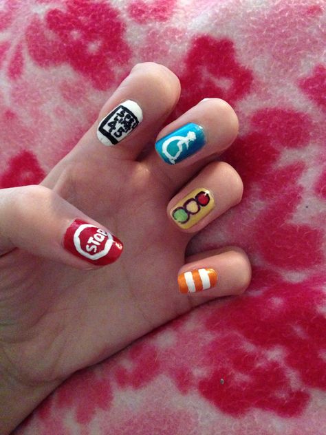 Road sign nail art! ^.^ Road Trip Nail Designs, Neat Nails, Trip To Italy, Road Sign, Sports Activities, Winter Sports, Italy Travel, Road Trip, Design Ideas