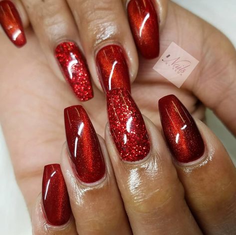 Nail Color For Formal Event, Ruby Red Nails Glitter, Red Finger Nails, Colorful Nails 2023, Red Cat Eye Christmas Nails, Red Chrome Nails Christmas, Nail White Chrome, Red Glitter Gel Nails, Sparkle Red Nails