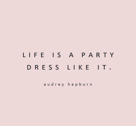 Aubrey Hepburn Quotes, Audrey Aesthetic, Audrey Core, Mom Brunch, Girl Tweets, Grad Party Ideas, Hepburn Quotes, Aubrey Hepburn, Audrey Hepburn Quotes