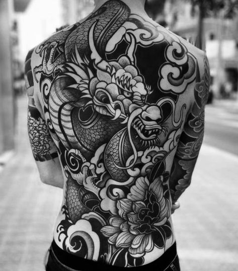 Japanese Koi Fish Tattoo Full Back, Japanese Traditional Back Piece, Japanese Back Tattoos For Guys, Japanese Back Piece Tattoo, Japanese Full Back Tattoo, Tattoo Espalda Hombre, Samurai Back Tattoo, Mens Face Tattoos, Samurai Tattoo Sleeve