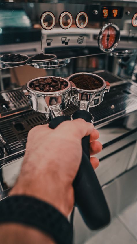 Cafe Instagram Post, Barista Aesthetic, Opening A Coffee Shop, Coffee Artwork, Coffee Shop Photography, Coffee Aroma, Coffee Shot, Coffee Barista, Coffee Shop Aesthetic