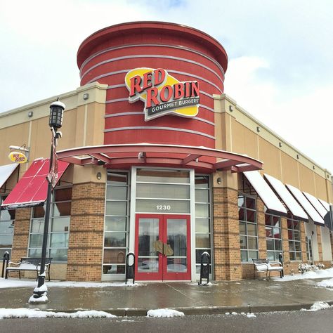 Here's Why People Are Asking for "Wedgies" at Red Robin - Delish.com Red Robin Burgers, Red Robin Restaurant, Keto Friendly Restaurants, Wisconsin Cheese Curds, Keto On The Go, Red Robins, Double Blinds, Senior Discounts, Gourmet Burgers