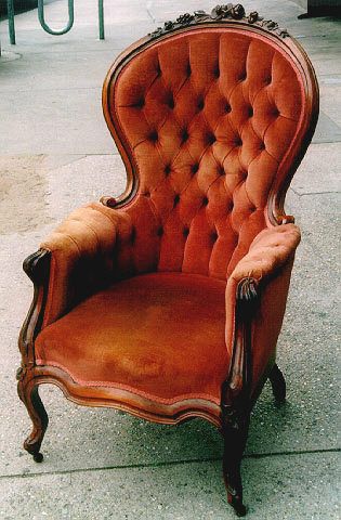 Victorian chair Victorian Chair, Victorian Furniture, Versace Home, Victorian Decor, Antique Chairs, Victorian Home, Velvet Armchair, Interior Modern, Vintage Chairs