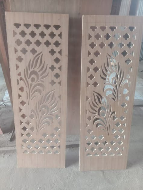 Mandir Side Wall Jali Design, Mor Pankh Cnc Design, Jaali Design For Mandir, Mandir Jali Design Modern, Mandir Side Jali, Om Jaali Design, Cnc Temple Design, Om Cnc Jali Design, Pooja Room Cnc Design