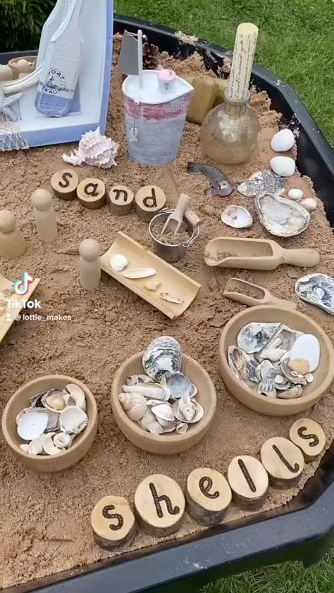 Beach Eyfs, Beach Tuff Tray, Pirate Eyfs, Seaside Eyfs, Sand Tray Ideas Eyfs, Role Play Areas Eyfs, Curiosity Approach Eyfs, Playgroup Ideas, Preschool Color Activities