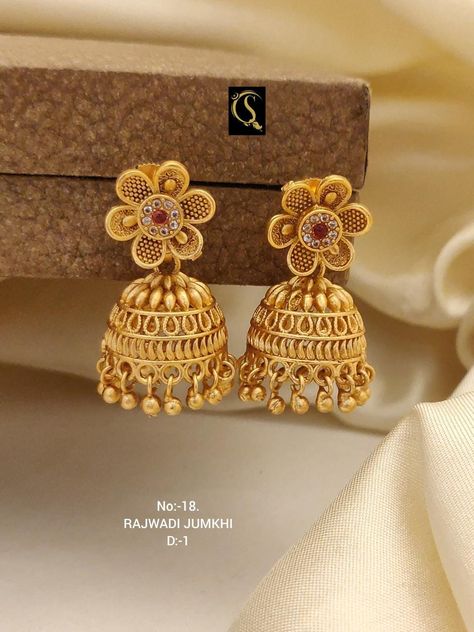 Description :- Antique Gold Plated Jhumka Earring | Indian Earrings Set | South Indian Jewelry | Wedding Gift For Her Gift yourself a royal look with this perfectly crafted kundan Ring from Manalisstudio. Crafted with high quality kundan stones and pearls, it is impressive in design. The green enamel artwork adds perfect texture to the design. Perfect for weddings and festivities, this antique  Ring should be put on with your favorite sari or lehenga. 100% Satisfaction. Long Lasting Plating, Hig Peacock Eye Makeup, Jhumka Design, Kundan Ring, Earring Indian, Gold Jhumka, Jhumka Designs, Gold Jhumka Earrings, South Indian Jewelry, Antique Ring