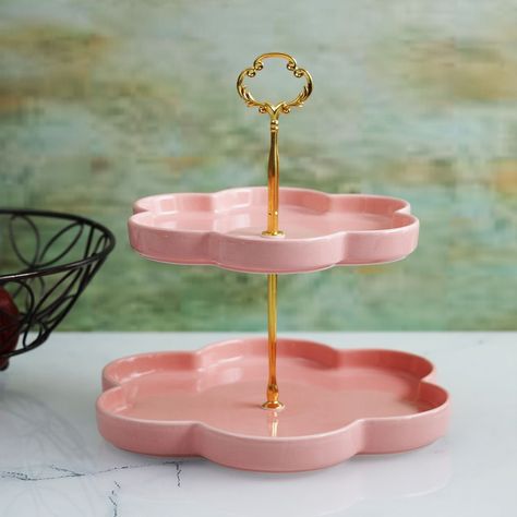 Cake Home Decor, Cake Stand With Cover, Ceramic Cake Stand, Dessert Stands, Cake Stand Ceramic, Throwing Clay, Cute Stationary School Supplies, Bedroom Stuff, Cake Holder