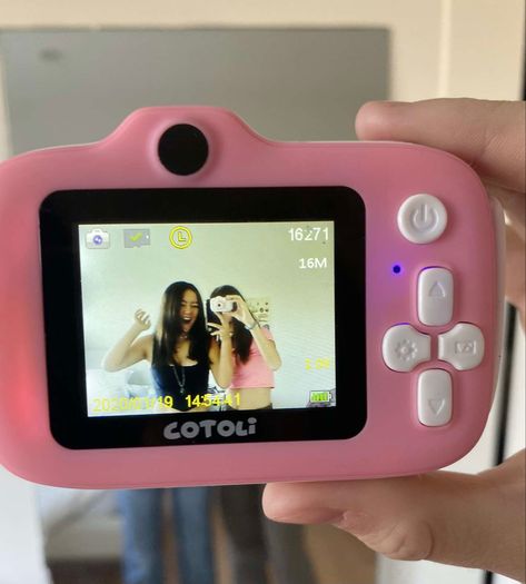 Camera Amazon, Pink Camera, Instagram Cartoon, Cute Camera, Retro Gadgets, Kids Camera, Camera Digital, Brand New Day, Doodle On Photo