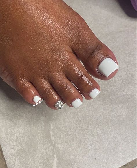 Nail And Toes Matching Ideas, Matching Ideas, Weak Nails, Acrylic Toe Nails, Toe Nail Color, Acrylic Toes, Brown Acrylic, Cute Toe Nails, Nails Design With Rhinestones