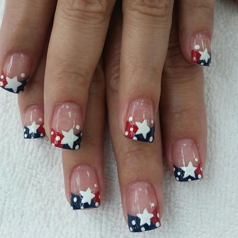 PRICES MAY VARY. 🚩Celebrate Independence Day in style with our 4th of July Press on Nails featuring American flag red and blue designs. 🚩Easy to apply and remove, these short square fake nails are perfect for a quick holiday manicure at home. 🚩Made of high-quality materials, these glue on nails provide a comfortable fit and a natural look. 🚩Show off your patriotic spirit with these full cover false nails that are ideal for Independence Day celebrations. 🚩Customer satisfaction is our top pri Patriotic Nails, Chic Nail Art, Stunning Nails, 4th Of July Nails, July Nails, Nails Red, New Nail Art, Top Nail, Stick On Nails