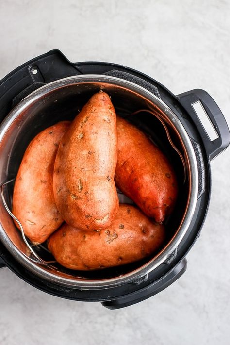 Instant Pot Sweet Potatoes, Instant Pot Vegetables, Pressure Cooker Sweet Potatoes, Instant Pot Sweet Potato, Instant Pot Veggies, Easy Sweet Potato Recipes, Wooden Skillet, Potatoes Mashed, Boiling Sweet Potatoes