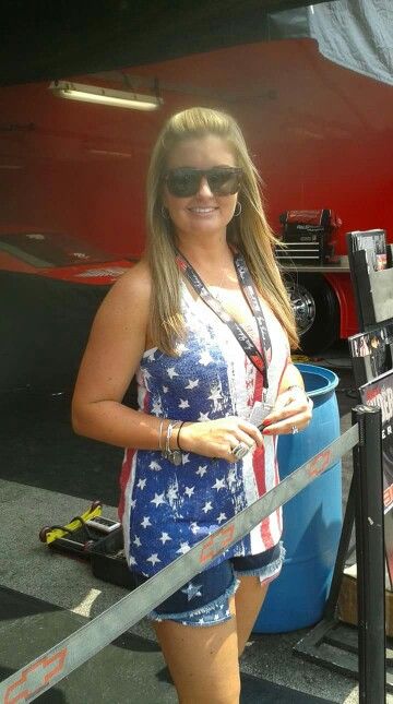 Erica Enders Pro Stock #1Qualifier at Norwalk 2015 #nhra Erica Enders, Nhra Pro Stock, Female Racers, Race Car Driving, Nhra Drag Racing, Car Racer, Racing Girl, Car Driving, Nascar Racing