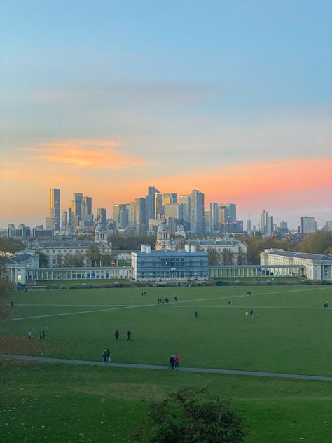 London Walks Aesthetic, Greenwich London Aesthetic, Greenwich Park London, Spring In London Aesthetic, Sunset In London, London Aesthetic Places, Greenwich Aesthetic, London Aesthetic Summer, London Summer Aesthetic