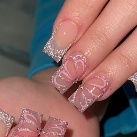 clawsbyleyla on Instagram: "glittery butterfly nails" Short Square Butterfly Nails, Cute Nails Summer 2024, Glittery Butterfly Nails, Short Butterfly Nails, Glitter Butterfly Nails, Simple Acrylic Nail Designs, Acrylic Butterfly Nails, Butterfly Nails Acrylics, Colorblock Nails