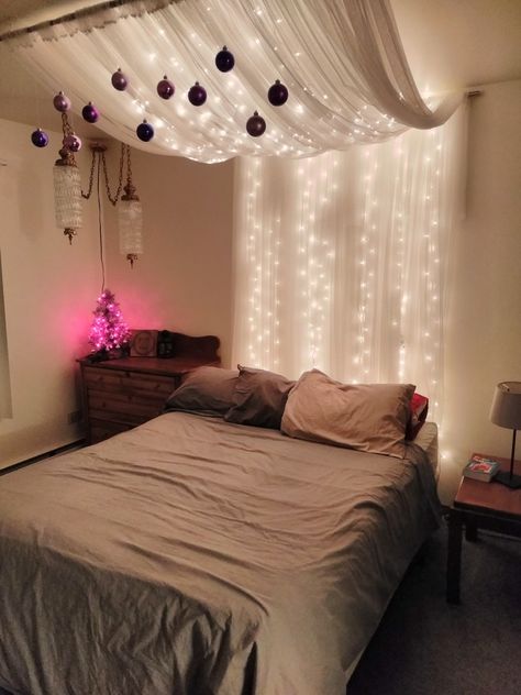 Curtain Lights Above Bed, Curtain Lights On Ceiling, Curtain Lights Behind Bed, Curtain Above Bed, Curtains Above Bed, Ideas For Above The Bed, Curtain Over Bed, Cupcake Bedroom, Big Headboard